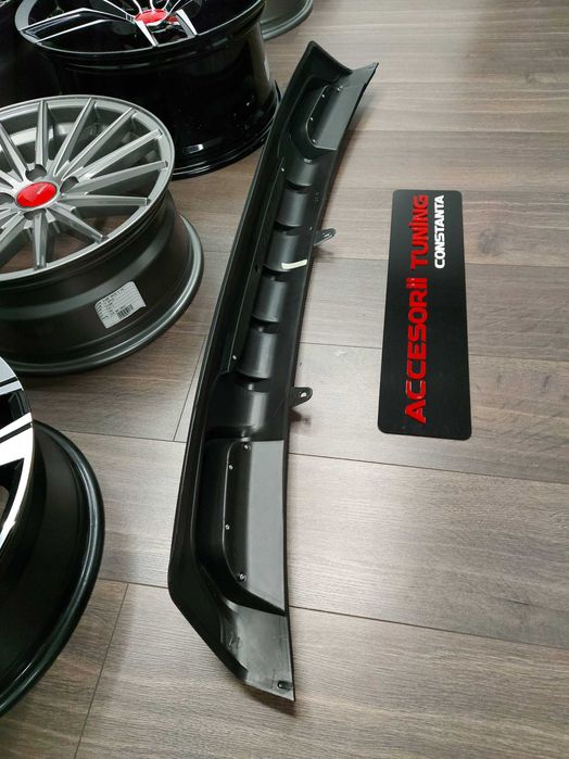 Difuzor Bara Spate - Toyota Corolla 2013+