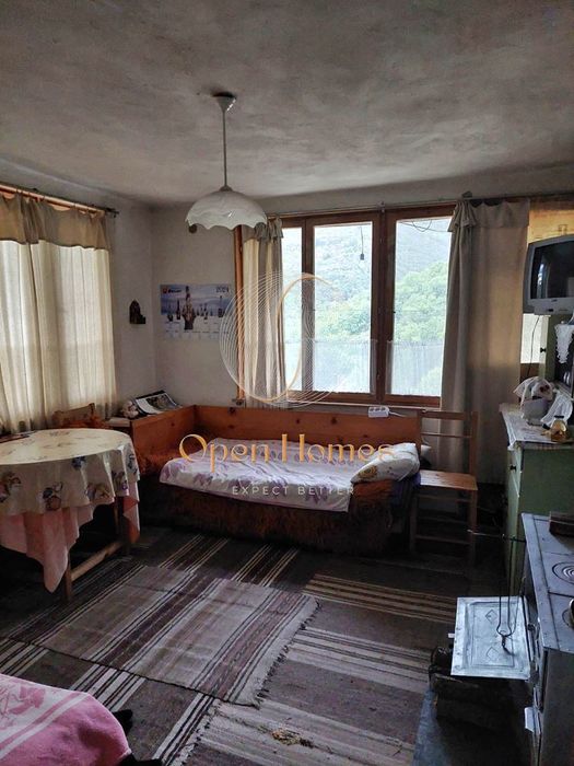 Продава се Къща в с. Блатец, Област Кюстендил - 120 кв.м за 317 €/кв.м - Снимка #6