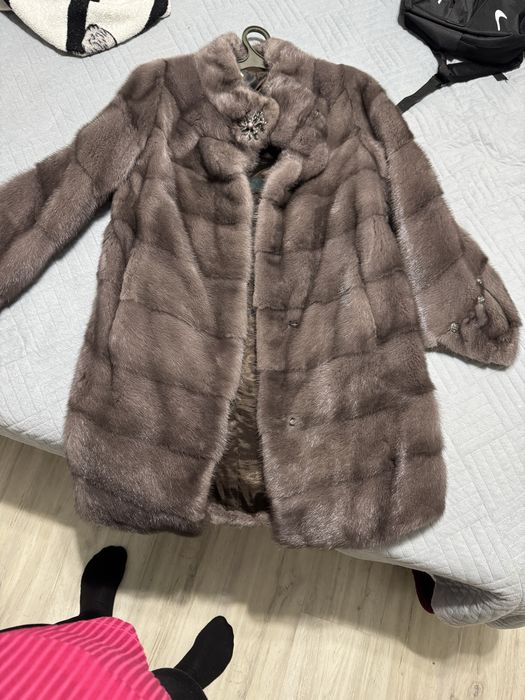 Продам норковую шубу