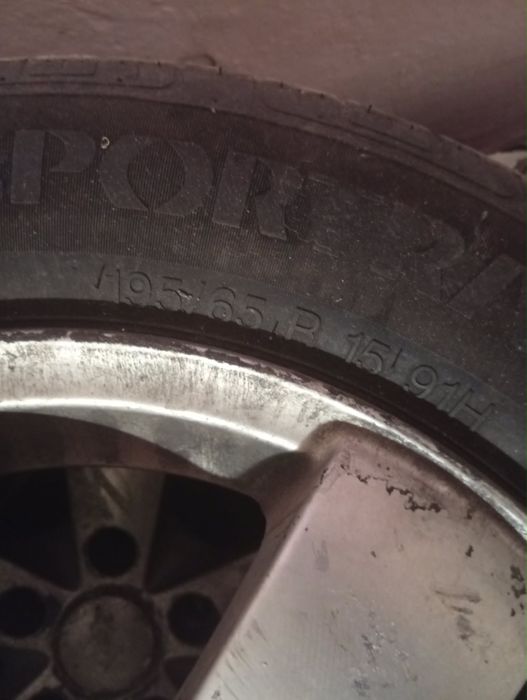 Anvelope cu tot cu jante de iarna pe 15