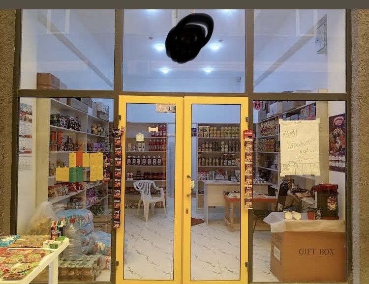 Dokon sotiladi Erkin savdo markazida