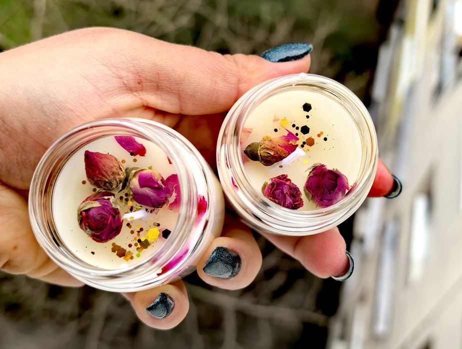 Ароматни Свещи, Чашки и Бурканчета