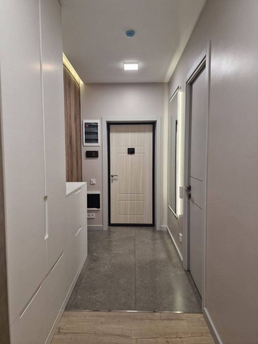 Срочно сотилади 4 хонали NRG MIRZO ULUGBEK 118м2