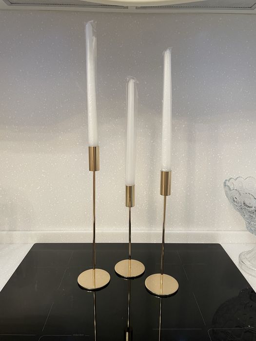 Продам интерьерные свечи с подсвечниками