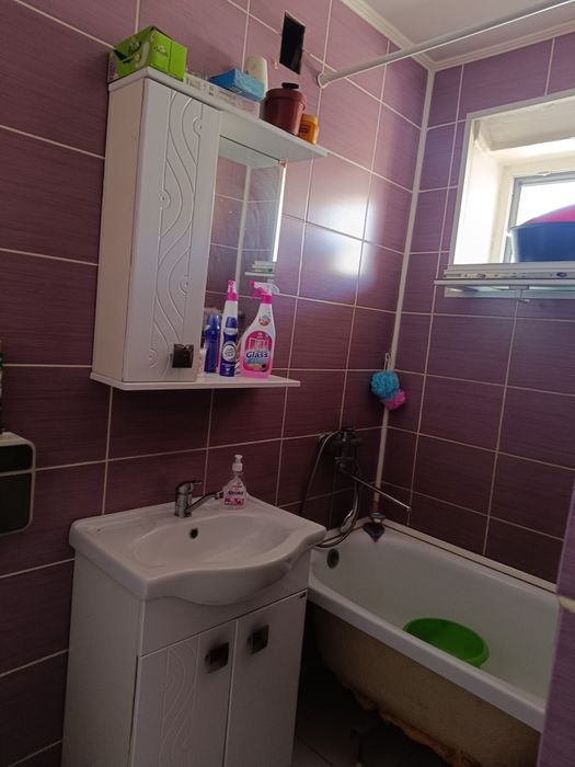 Продам квартиру 2 ком 6 мкр