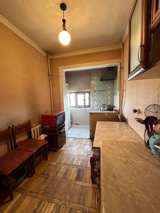 Продаётся Квартира Мирабадский район бывший магазин Гламур.