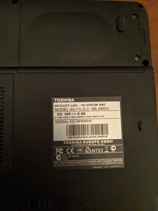 Ноутбук Toshiba L300