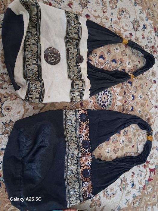Индийские сумки продам.