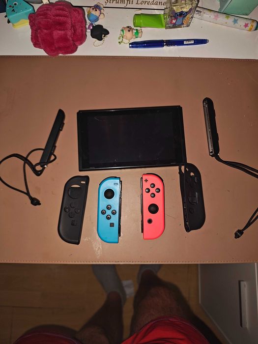 Vând Nintendo Switch