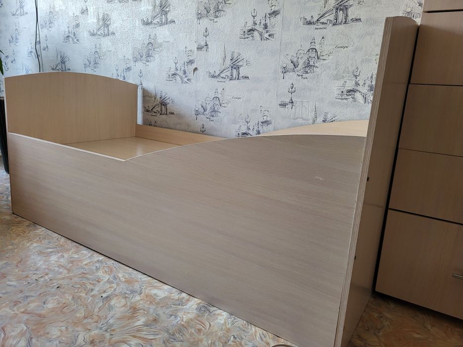 Кровать детская с бортами без матраса