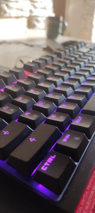 Klaviatura mexanicheski CK82 Ikki uch marta ishlatilgan