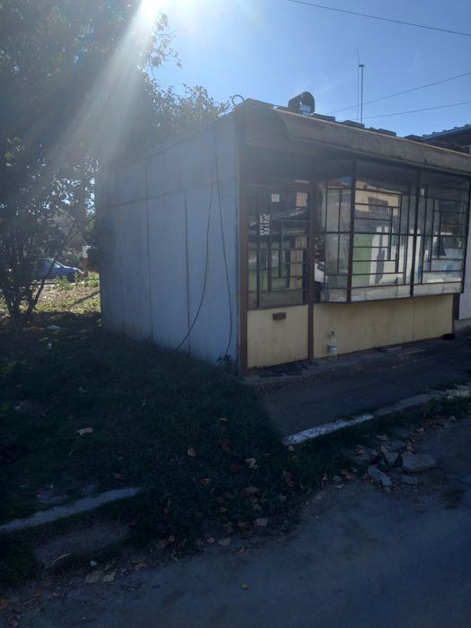 Продава се Магазин в Казанлък - 16 кв.м за 70 €/кв.м - Снимка #1