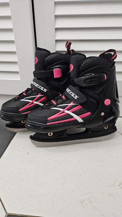 Продам коньки р.35-38