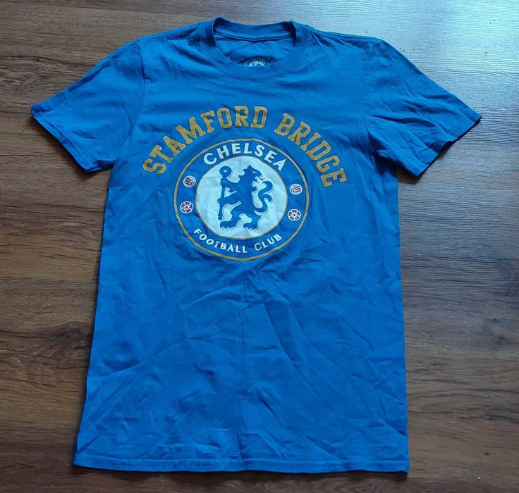 Футболни екипи различни видове