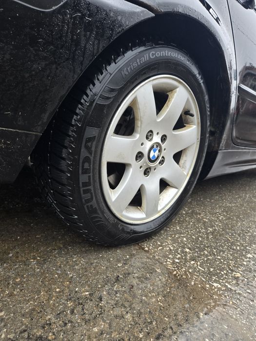 Продавам BMW 325xi