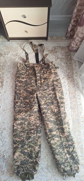 Продам бушлат с шапкой