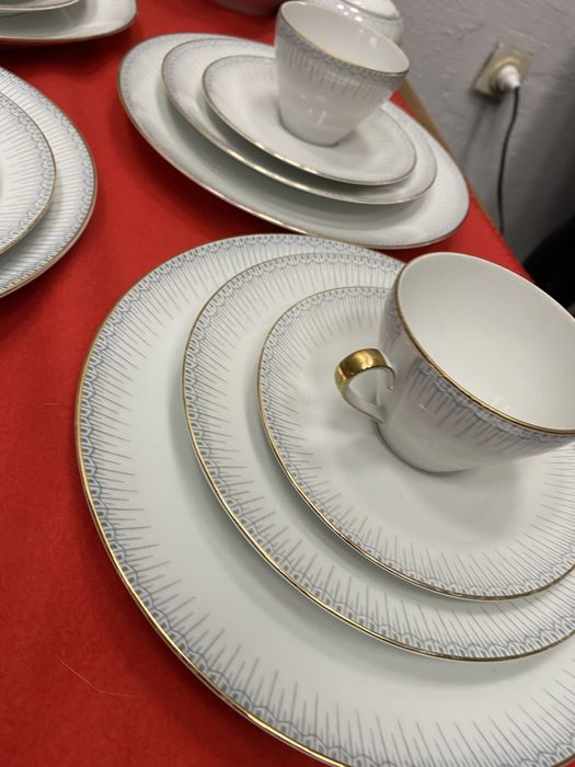 Немски порцеланов сервиз bavaria за кафе и за хранене