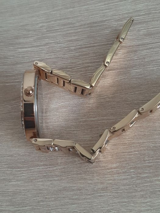 Ceas Damă Fossil BQ3181 Rose Gold cu Cristale – Elegant