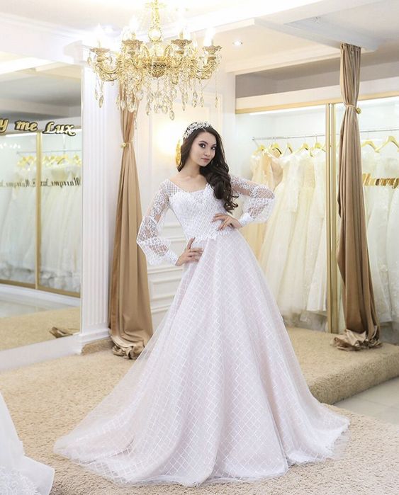 Платье вечернее свадебное на узату