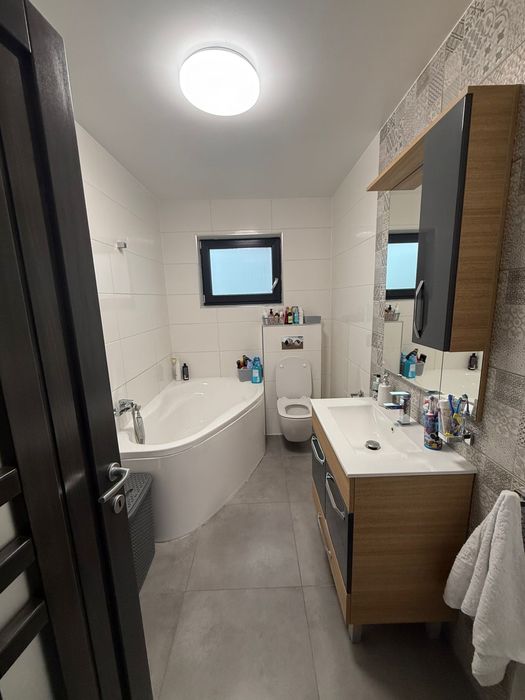 Casă 1 Nivel-Intrare Lazuri