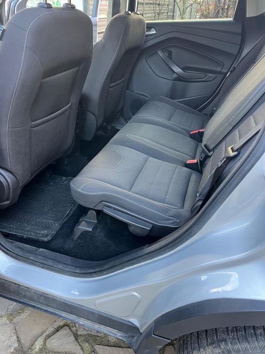 Ford Kuga 2.0 TDCi 150 CP • 4X4• Titanium • 2016 Proprietar