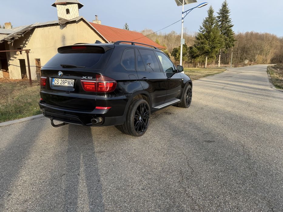 Se vinde x 5 3.0 d