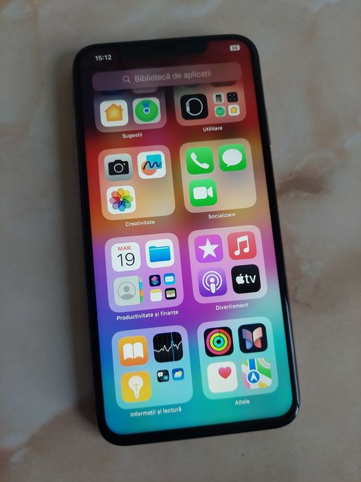 Vând iPhone Xs Max Rose de 256GB, cu probleme la baterie //poze reale