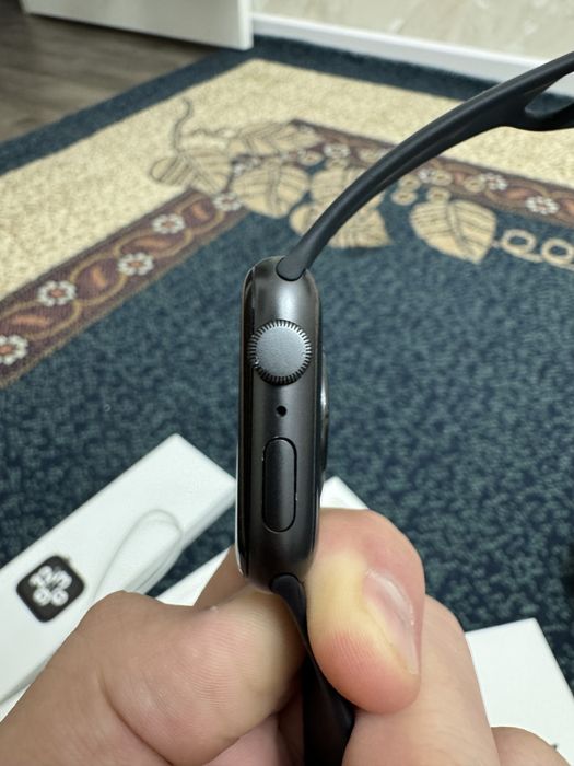 Apple watch SE 44mm Midnight