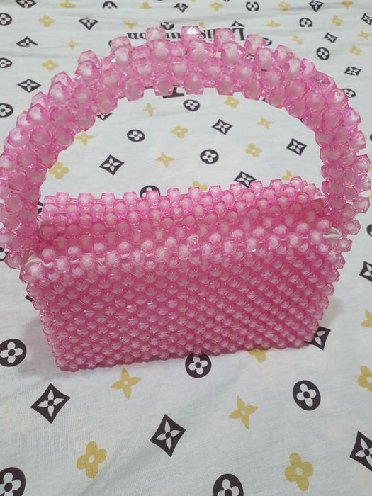 Qizlar sumkachasi sotiladi. 11 yosh qizimning ilk ishi.