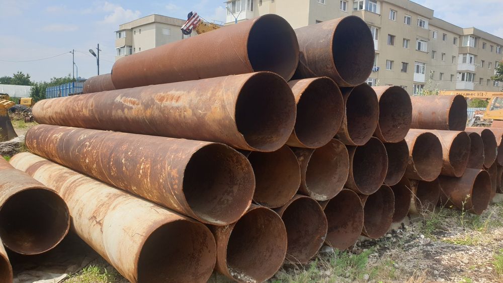 Vând țeavă de metal cu diametrul de 611 și diametrul de 406 mai mic pr