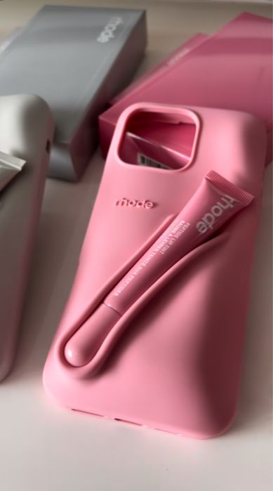 Кейс за iPhone Rhode Hailey Bieber