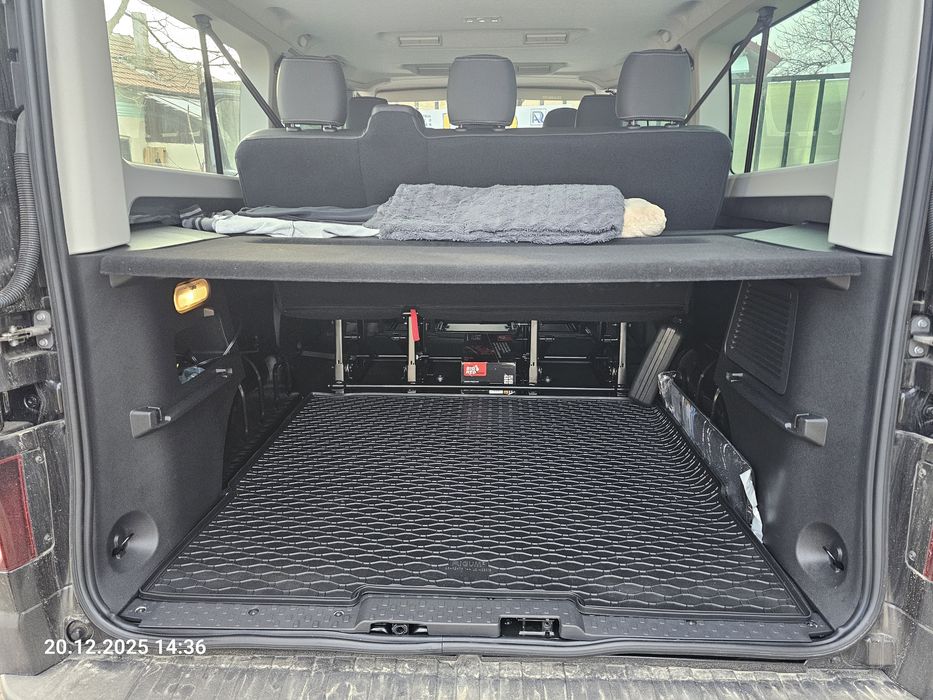 Închiriez microbuz 7+1 locuri