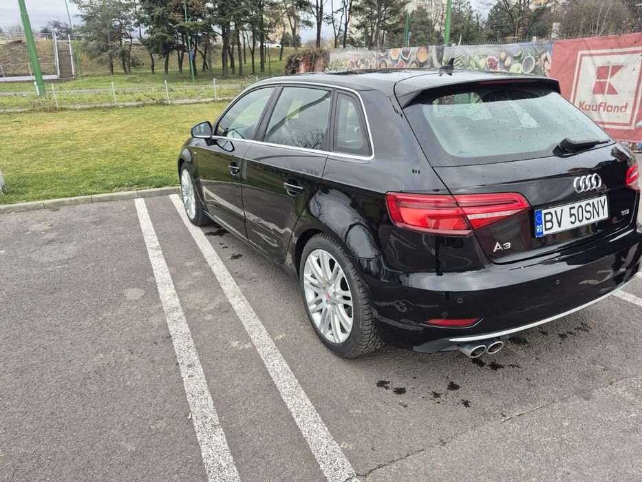 Vând Audi A3 S-line