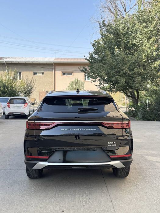 Byd AWD gibrid full 2023
