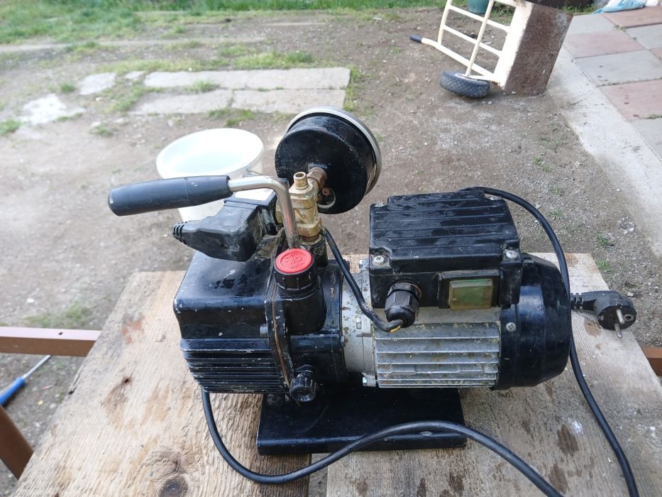 Pompa vacum aier conditiont