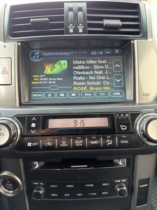 complet cu ramă. Synteco SRTi Radio auto și navigație. A fost instalat pe un Prado 150 din 2011.