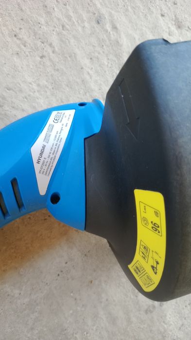 Trimmer  electric  Hyundai