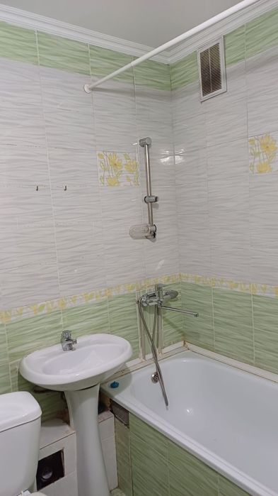 Продам раковину тюльпан на ножке