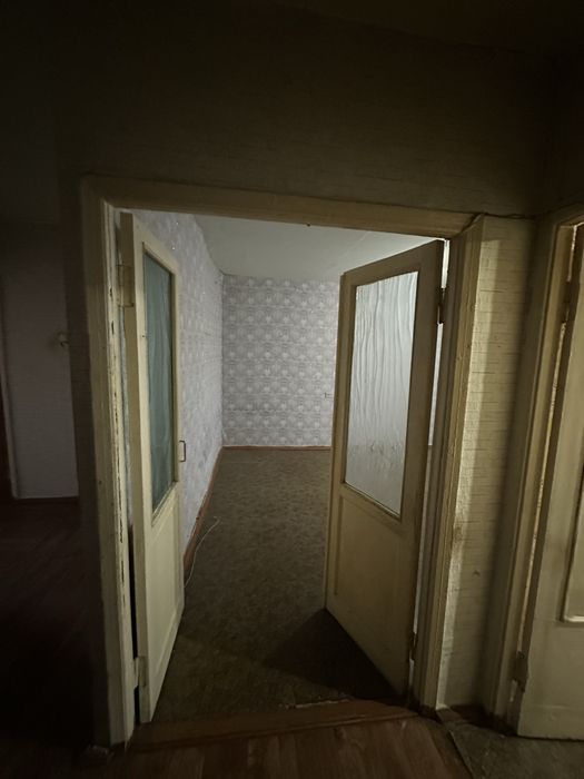 Продам 4 комнатную квартиру