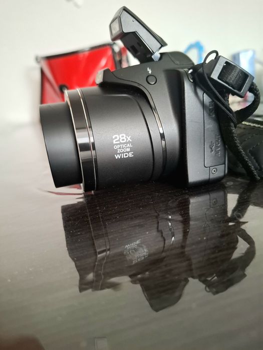 Цифровая фотокамера Nikon