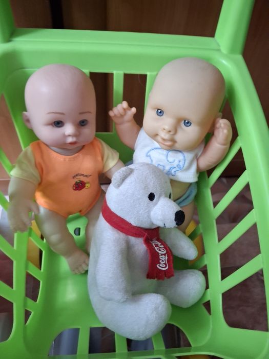 Тележка и коляска.