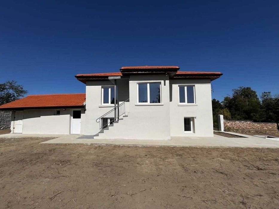 Продава се Къща в с. Стрелци, Област Пловдив - 110 кв.м за 810 €/кв.м - Снимка #1