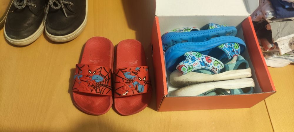 Подарявам дрехи за момче, 80размер.