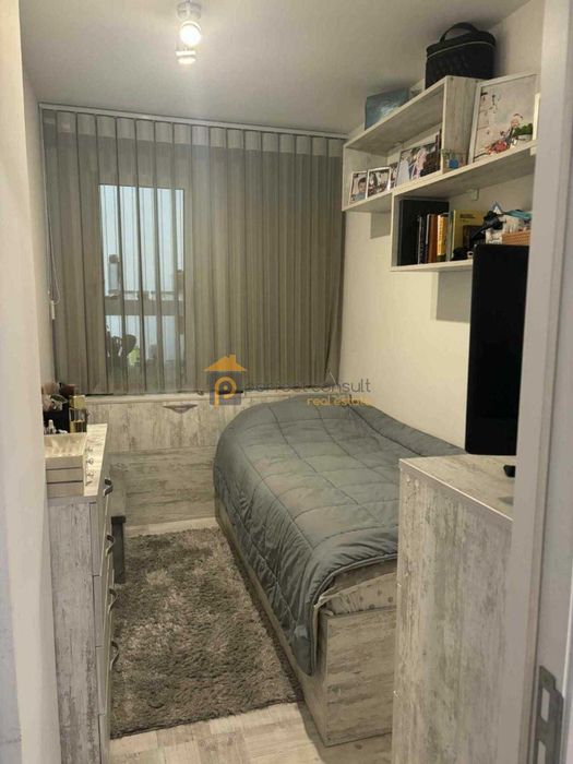 Продава се Тристаен апартамент в Пловдив, Кършияка - 50 кв.м за 2020 €/кв.м - Снимка #3