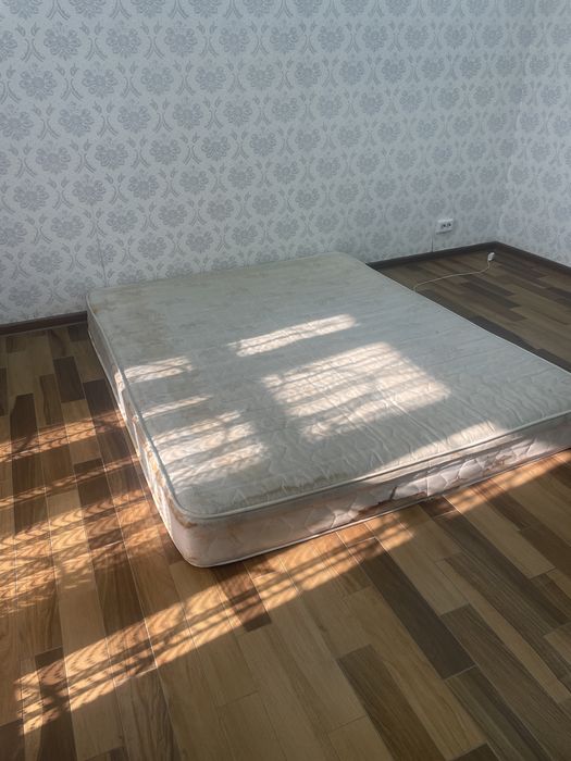 Кровать двуспальная