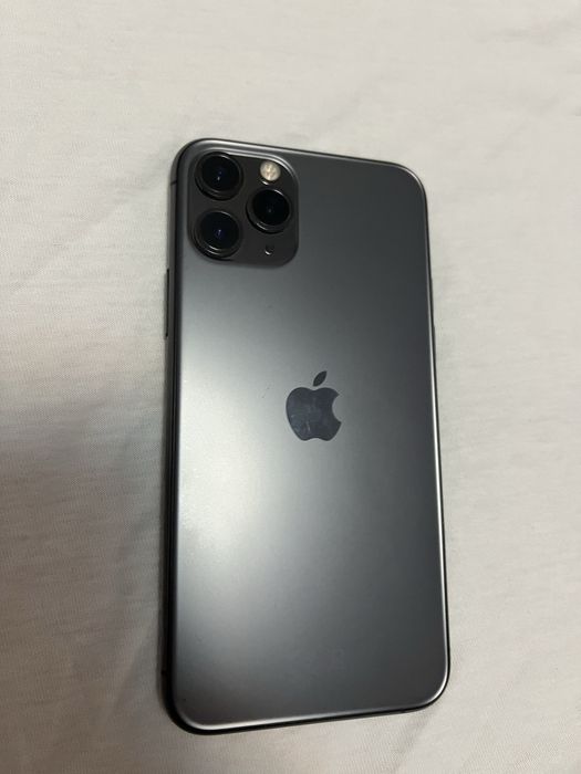 Iphone 11 Pro (pentru piese) pret negociabil