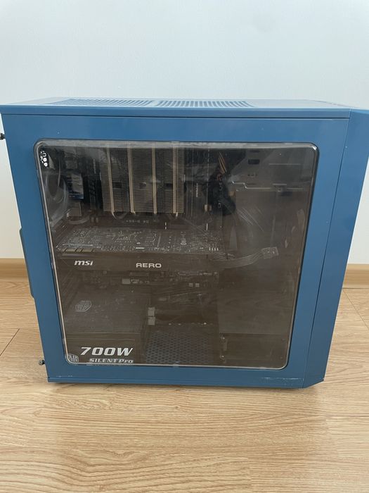 Настолен компютър, подходящ за гейминг и 3D моделиране.