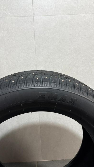 Комплект шин 245/55 R19