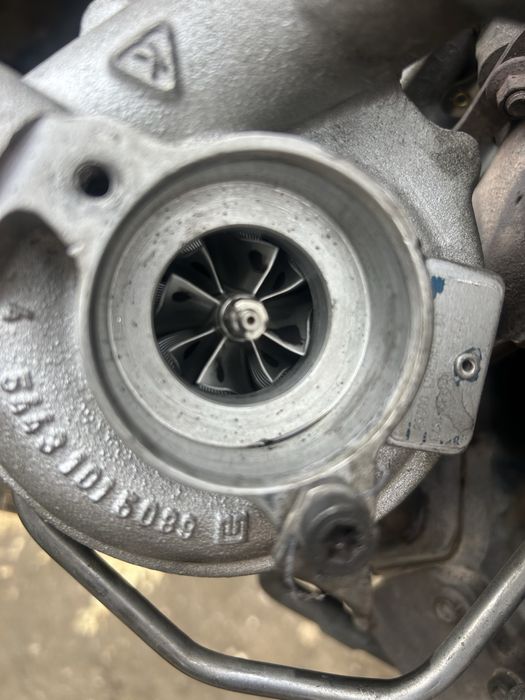 Продавам мотор 535д 272 НА ЧАСТИ!