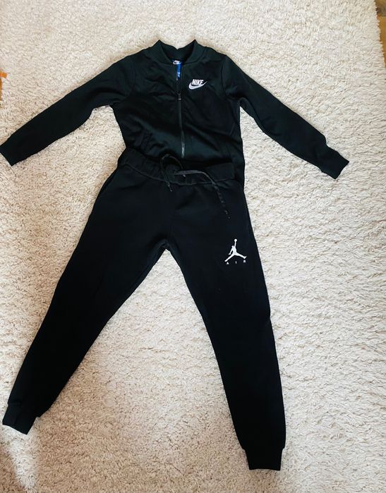 Спортин сомплект Nike